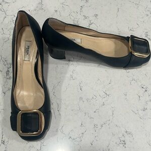 Vintage PRADA pumps size 38